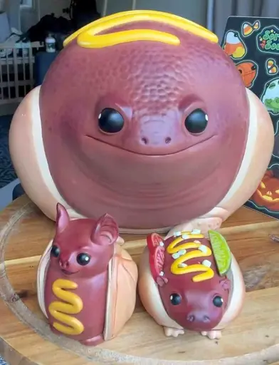 big hotdog lizard and small hotdog bat and small hotdog hippo